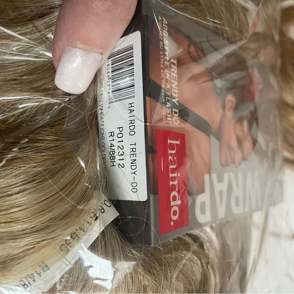 7 PIECE BUNDLE BOX Hair topper, Hair Bangs and messy buns all brand new! - Picture 8 of 16